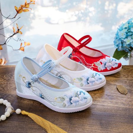 Women's Traditional Costume Shoes-Original Hanfu Flat Embroidered Flats Fairy Pointed Toe Ancient Chinese Style